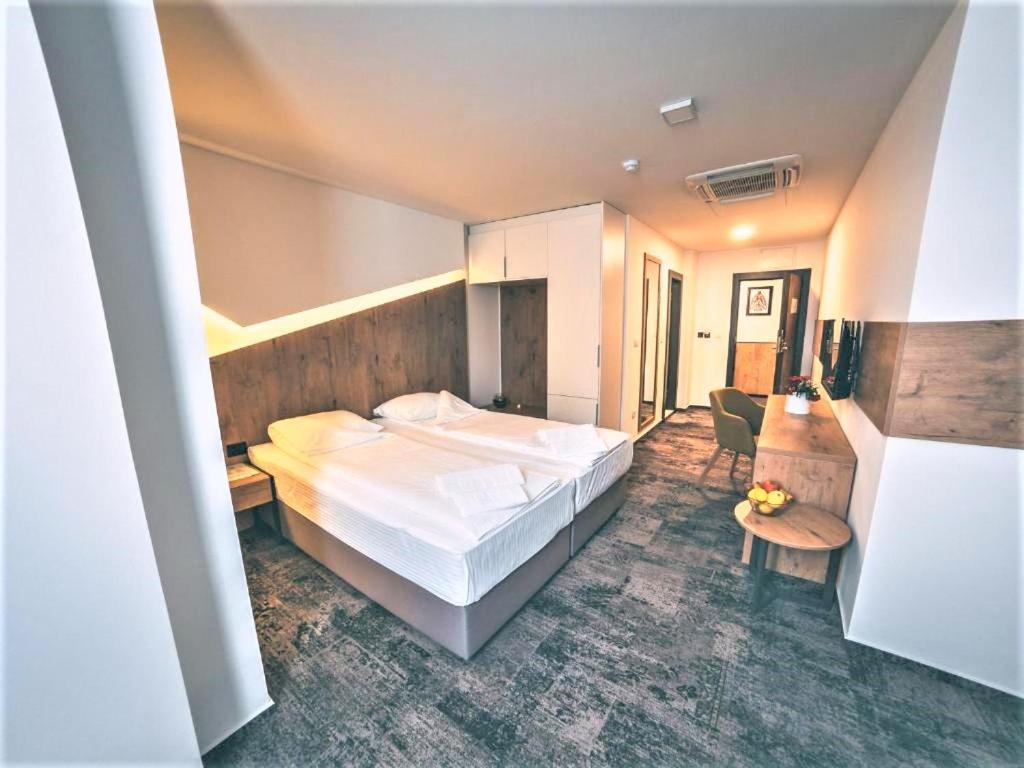 Orange Hotel Ilidža Kültér fotó